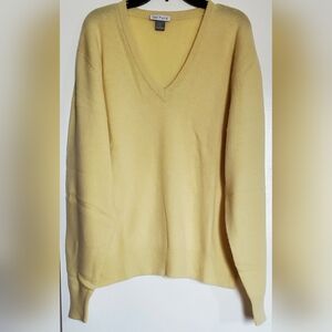 BELFORD Men's Yellow V-Neck Cashmere Sweater